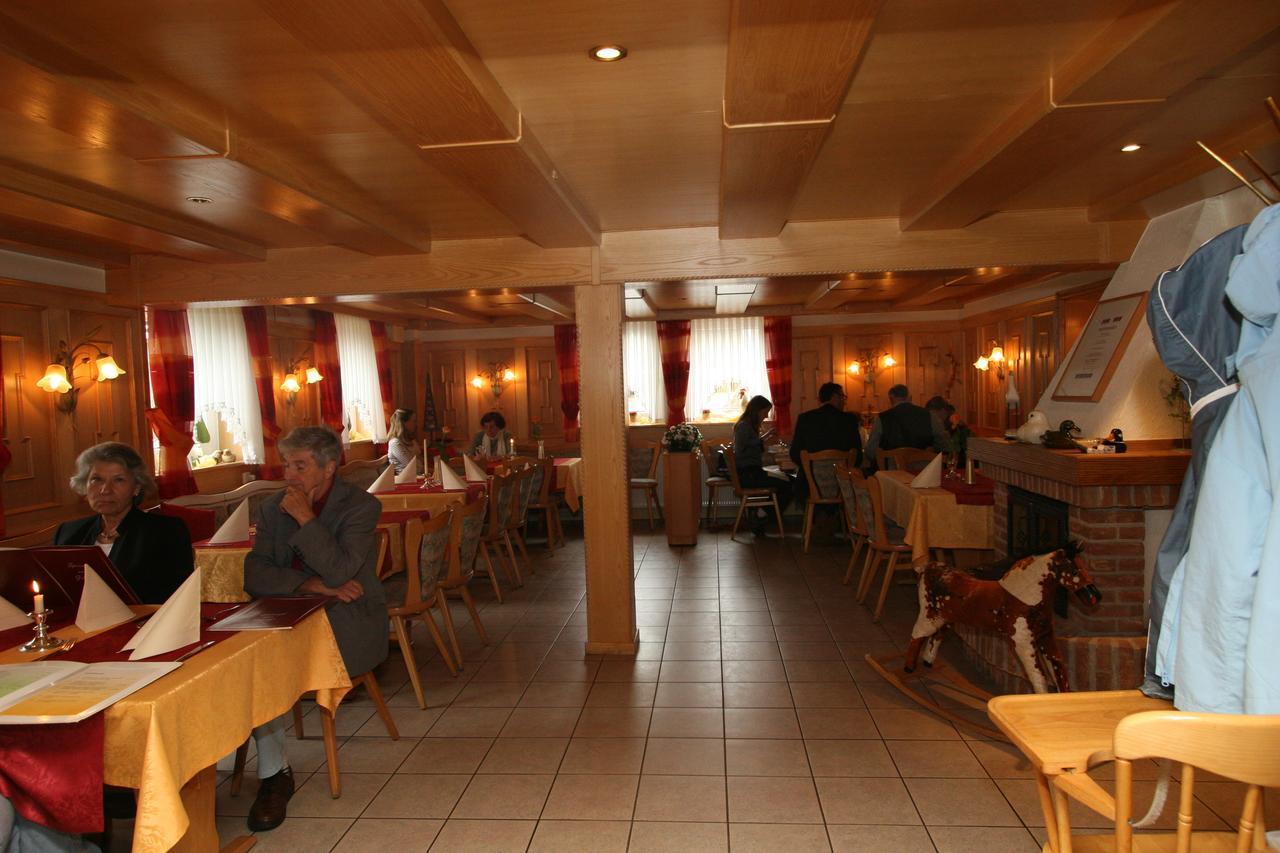 Mini-hôtel Brauner Hirsch 3*